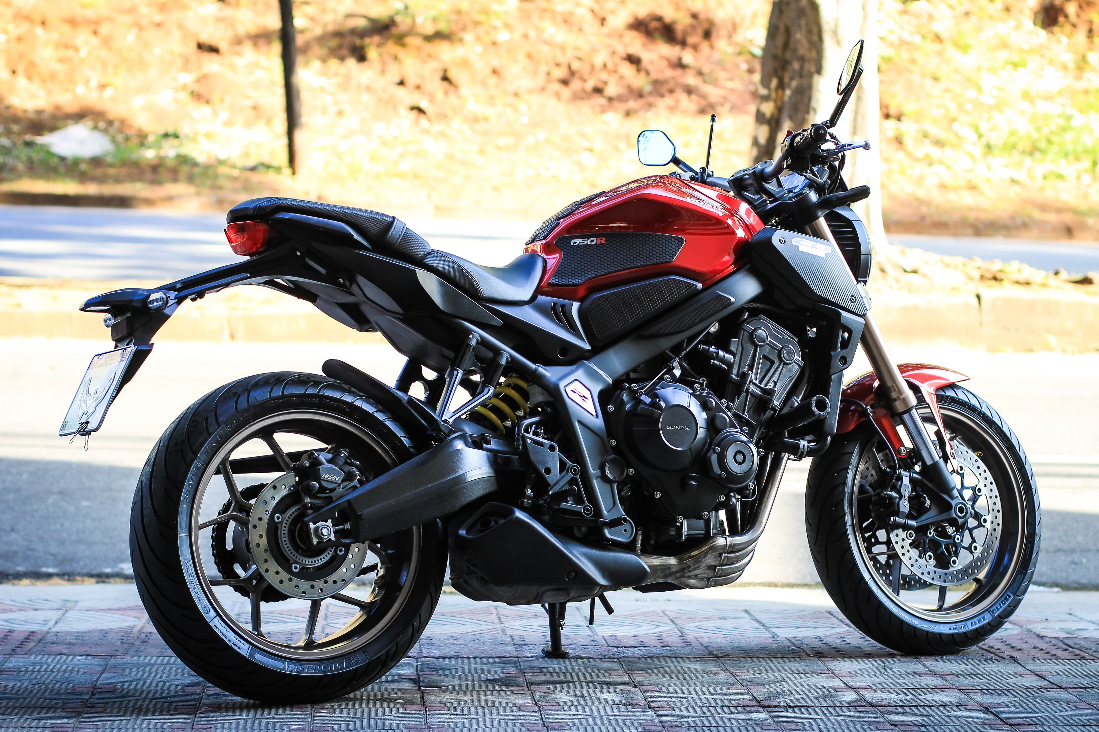 CB 650R - Imagem 4