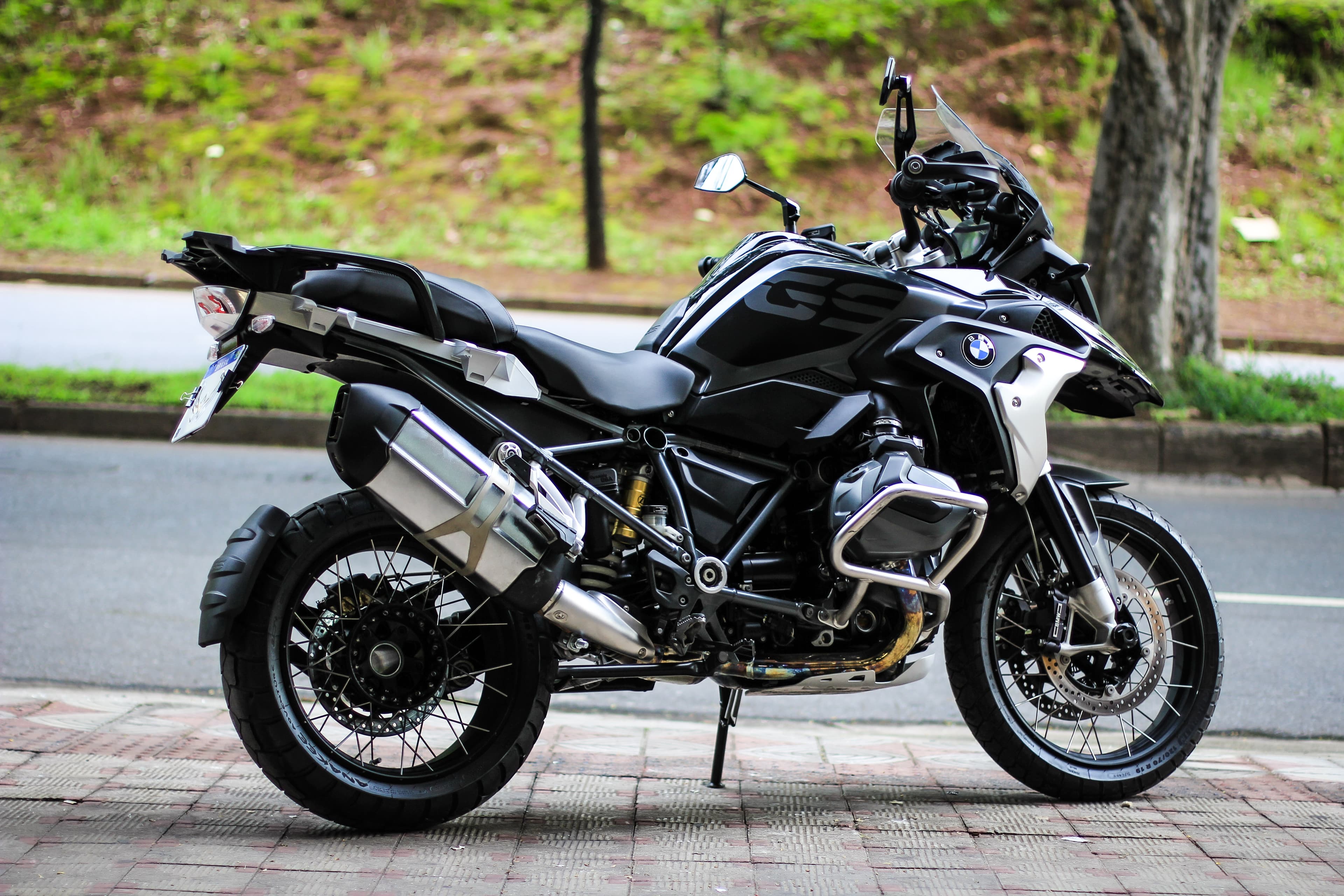 R 1250GS Premium Triple Black - Imagem 4