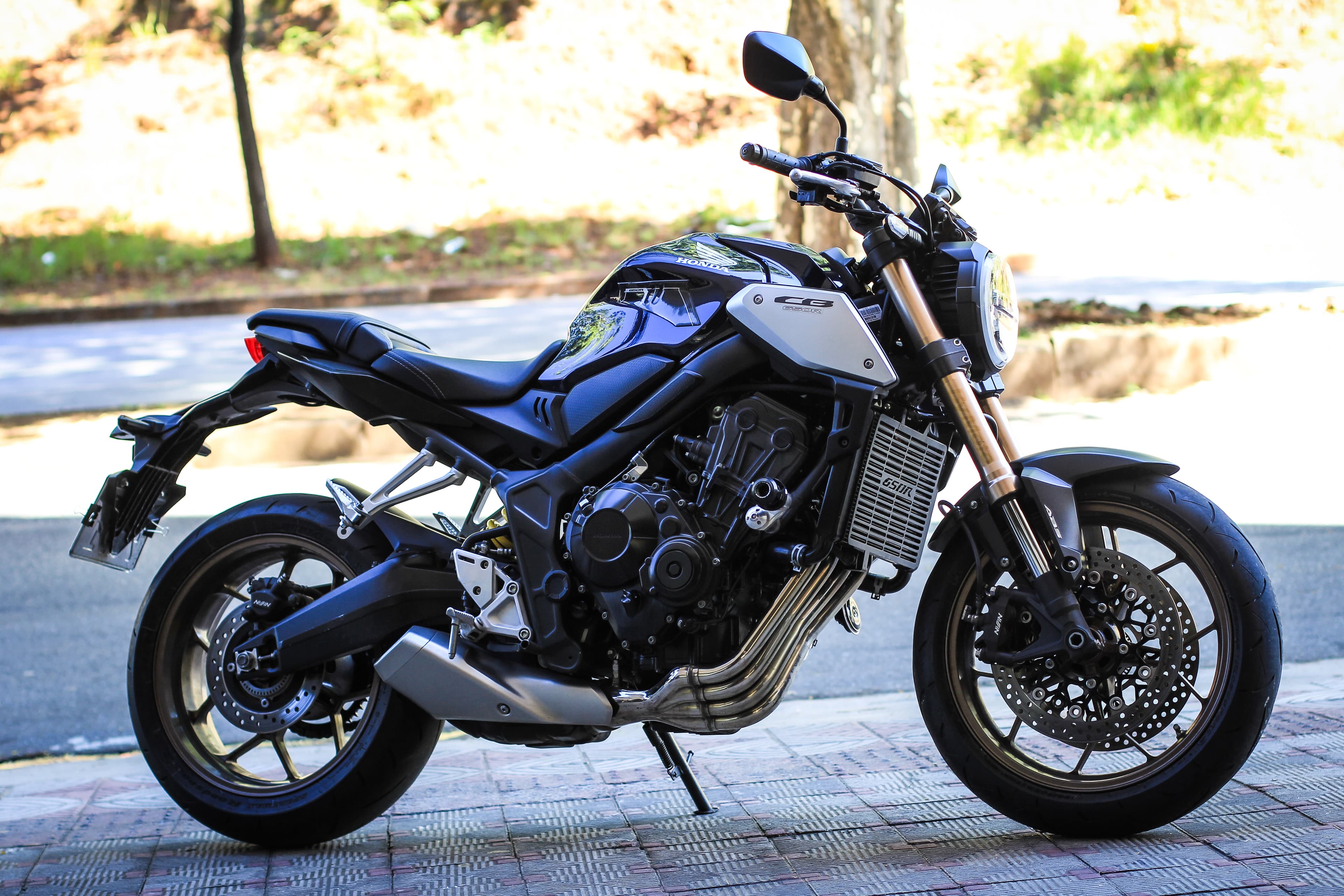 CB 650R - Imagem 4