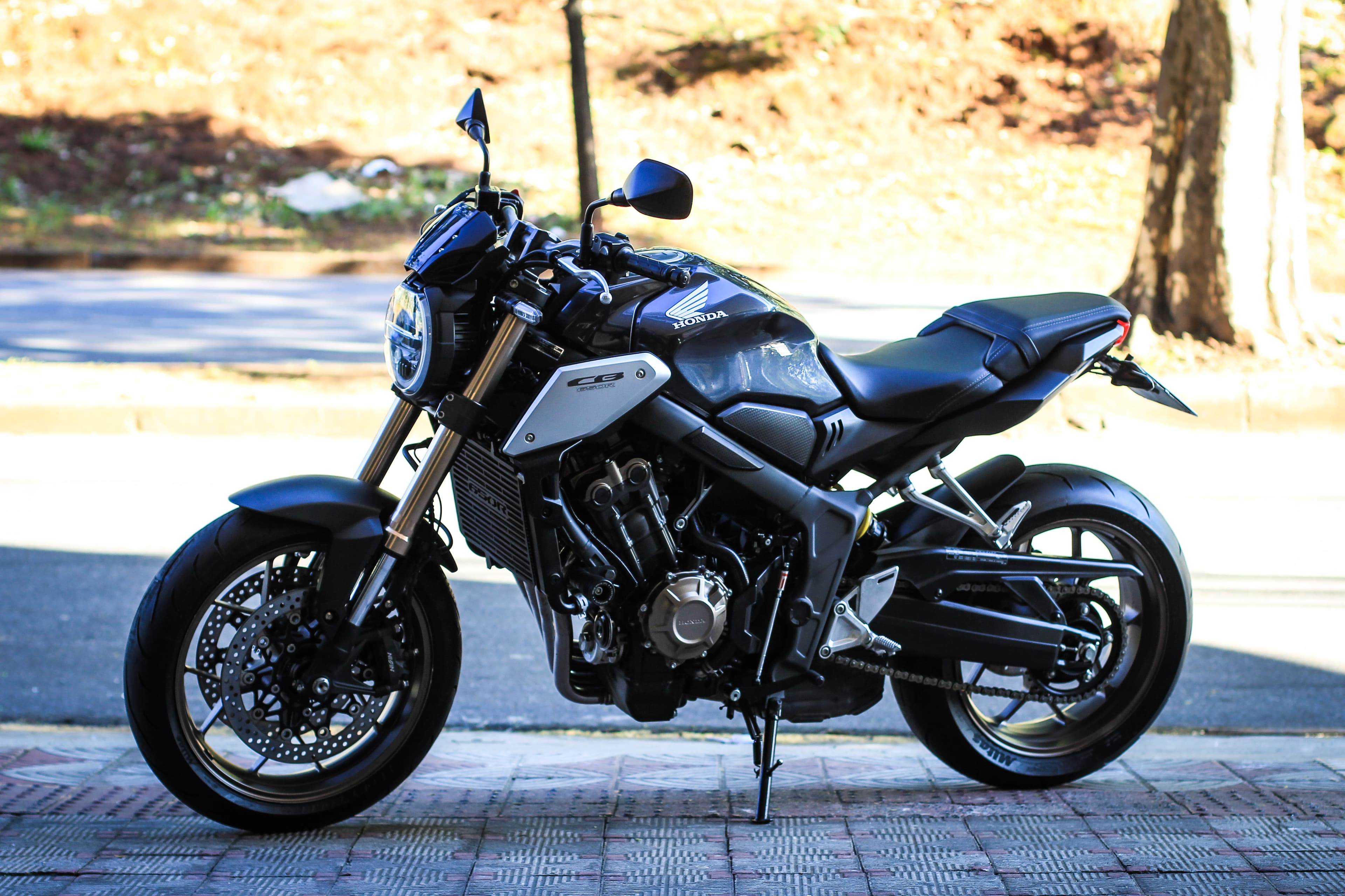 CB 650R - Imagem 3