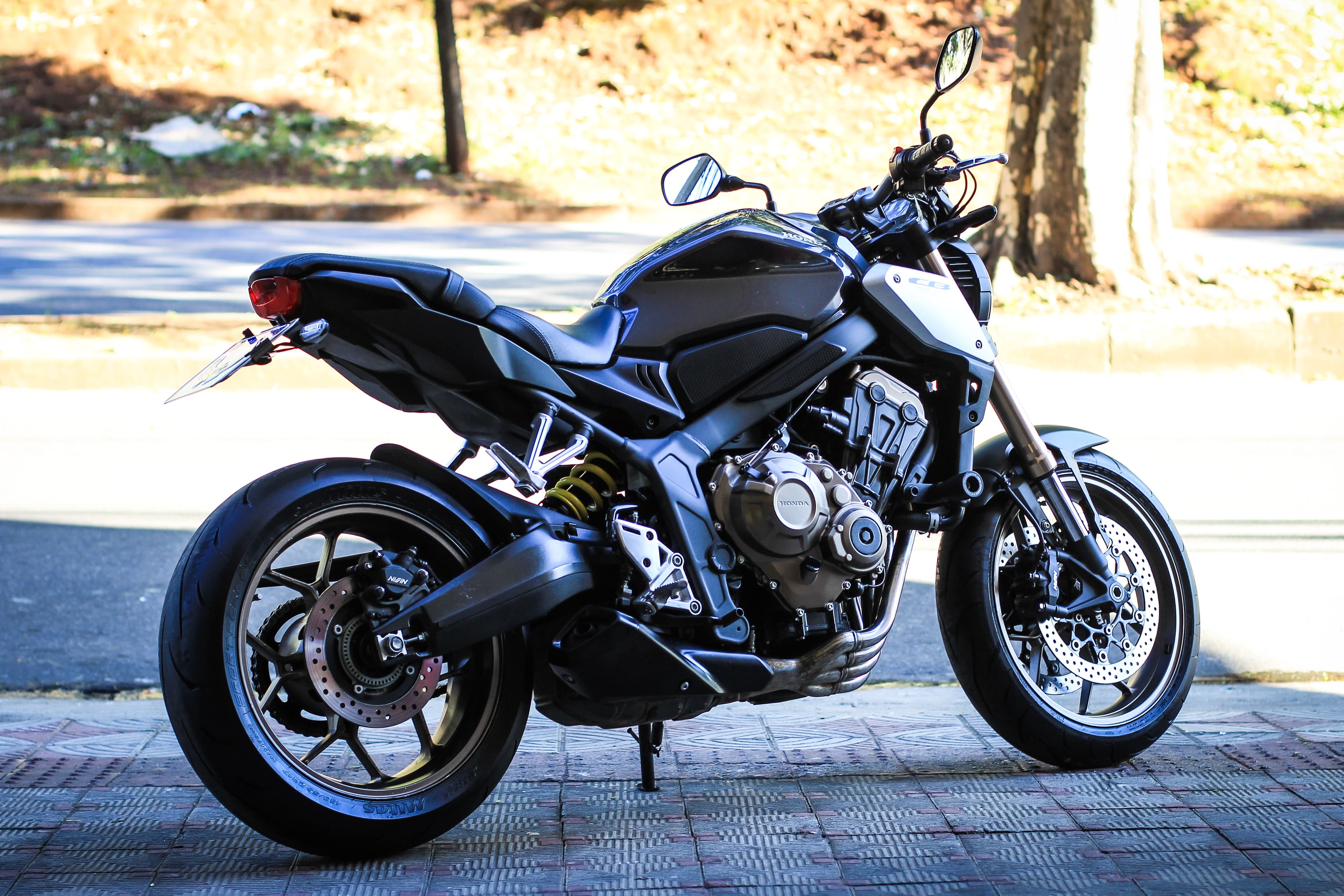 CB 650R - Imagem 4